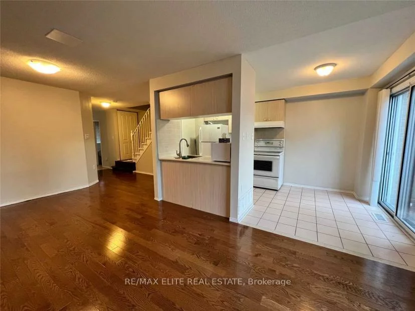 1240, Westview, 1022 - WT West Oak Trails, Oakville