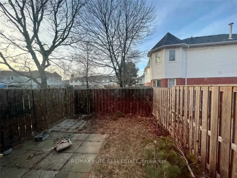 1240, Westview, 1022 - WT West Oak Trails, Oakville