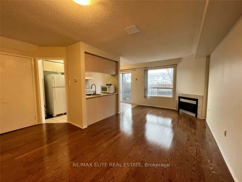 1240, Westview, 1022 - WT West Oak Trails, Oakville