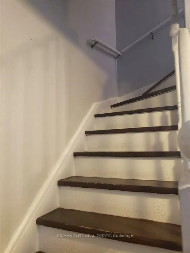 1240, Westview, 1022 - WT West Oak Trails, Oakville
