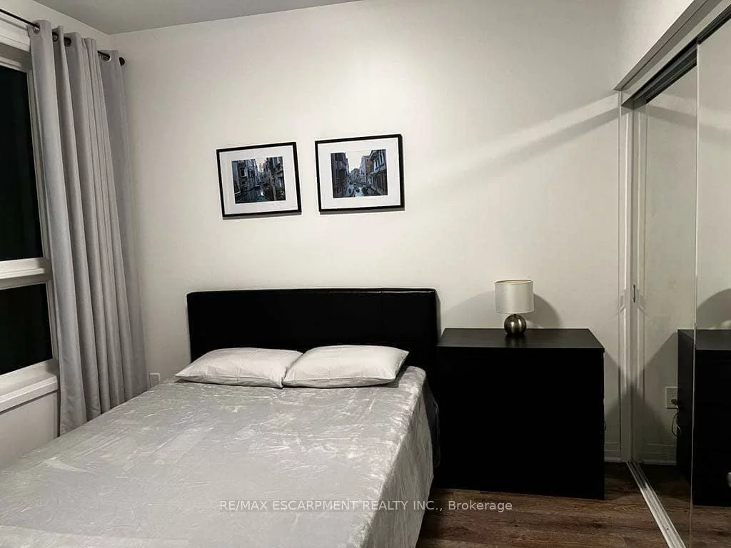 95, Dundas, 1008 - GO Glenorchy, Oakville