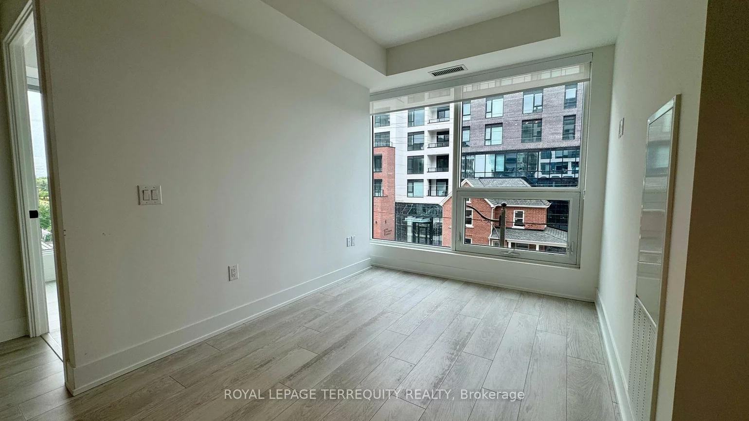 2450, Old Bronte, 1000 - BC Bronte Creek, Oakville