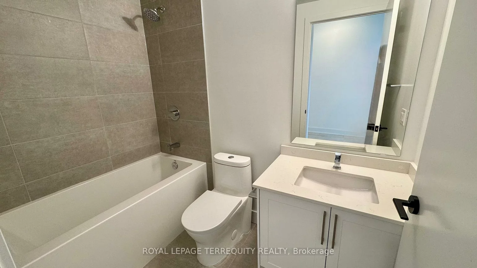 2450, Old Bronte, 1000 - BC Bronte Creek, Oakville