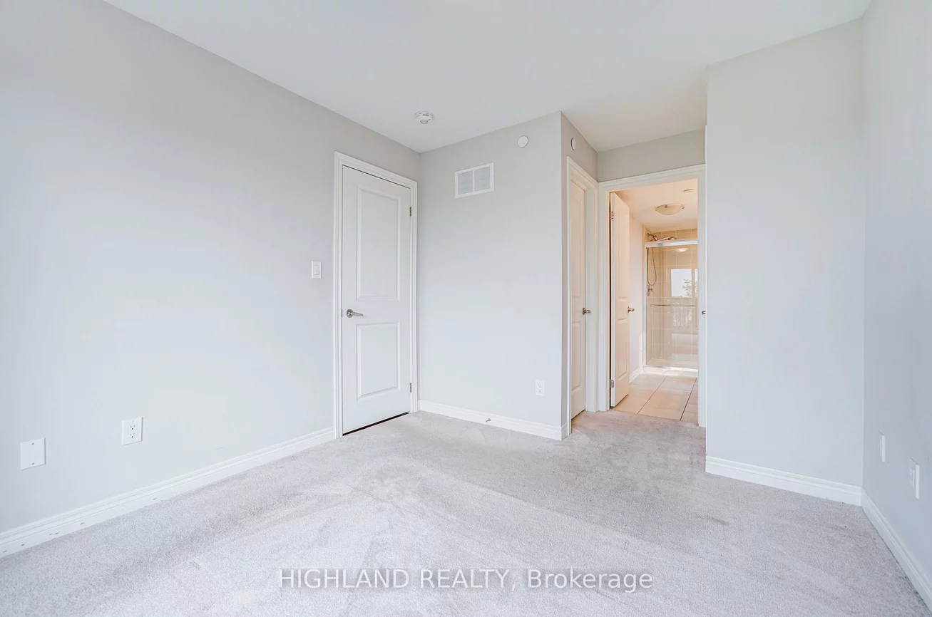 2199, Lillykin, 1015 - RO River Oaks, Oakville