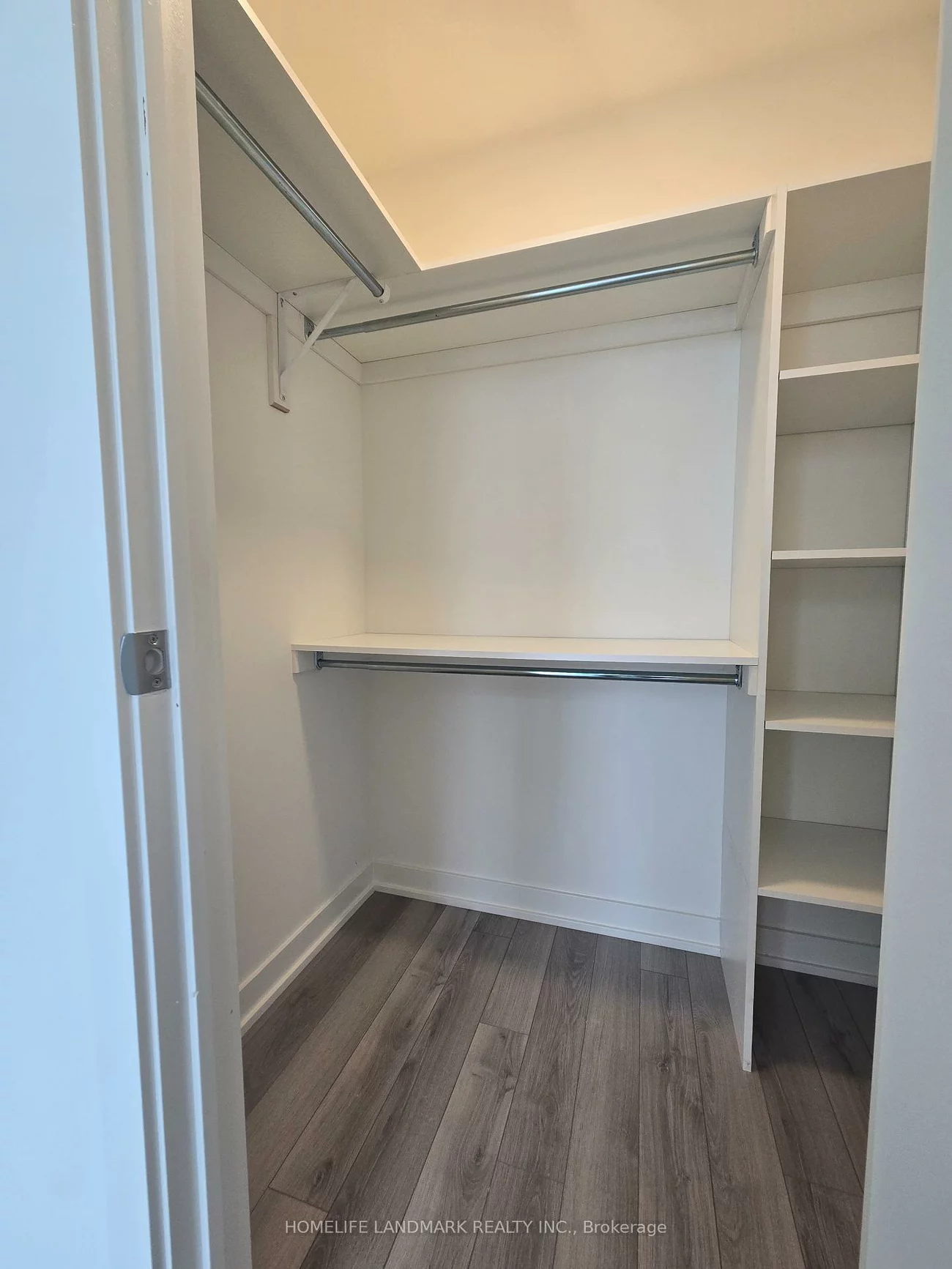 3079, trafalgar, 1010 - JM Joshua Meadows, Oakville