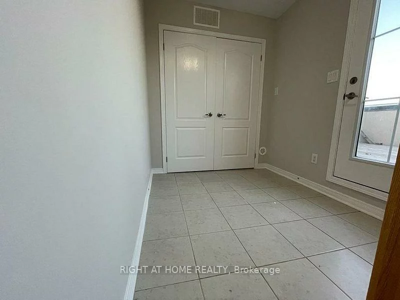 2441, Greenwich, 1019 - WM Westmount, Oakville