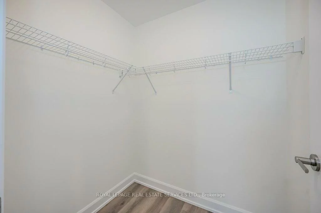 3220, William Coltson, 1010 - JM Joshua Meadows, Oakville