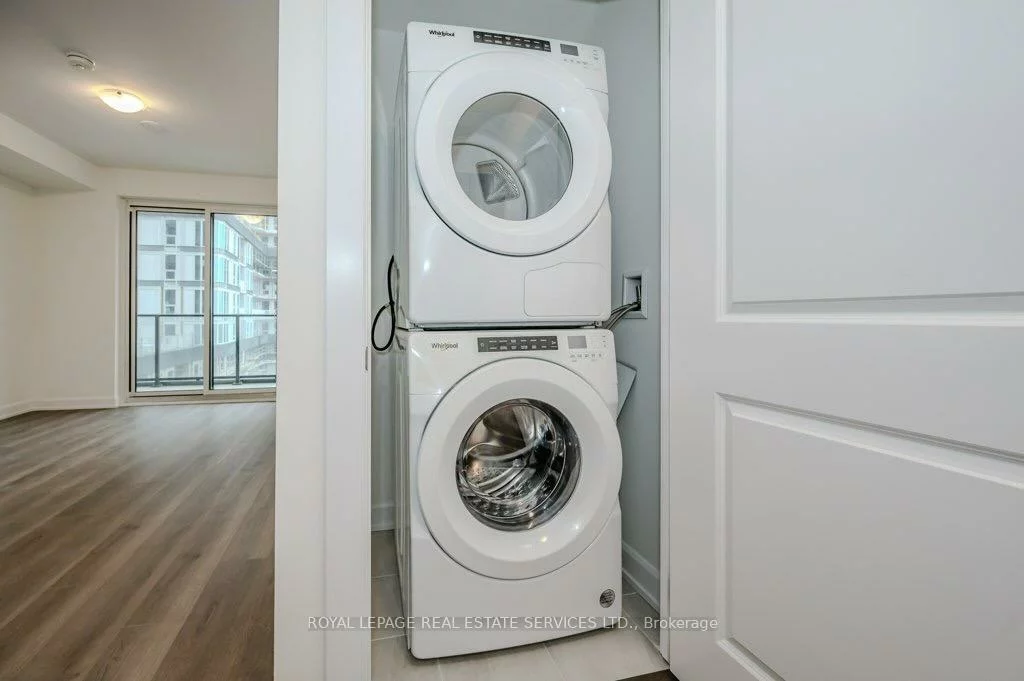 3220, William Coltson, 1010 - JM Joshua Meadows, Oakville