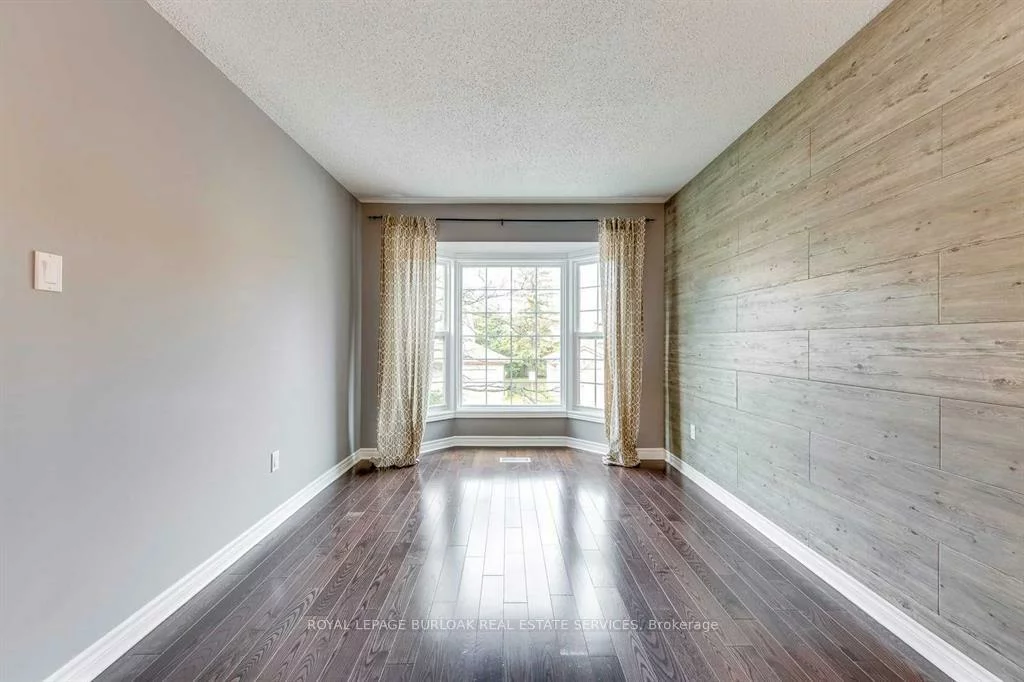 2272, Mowat, 1015 - RO River Oaks, Oakville
