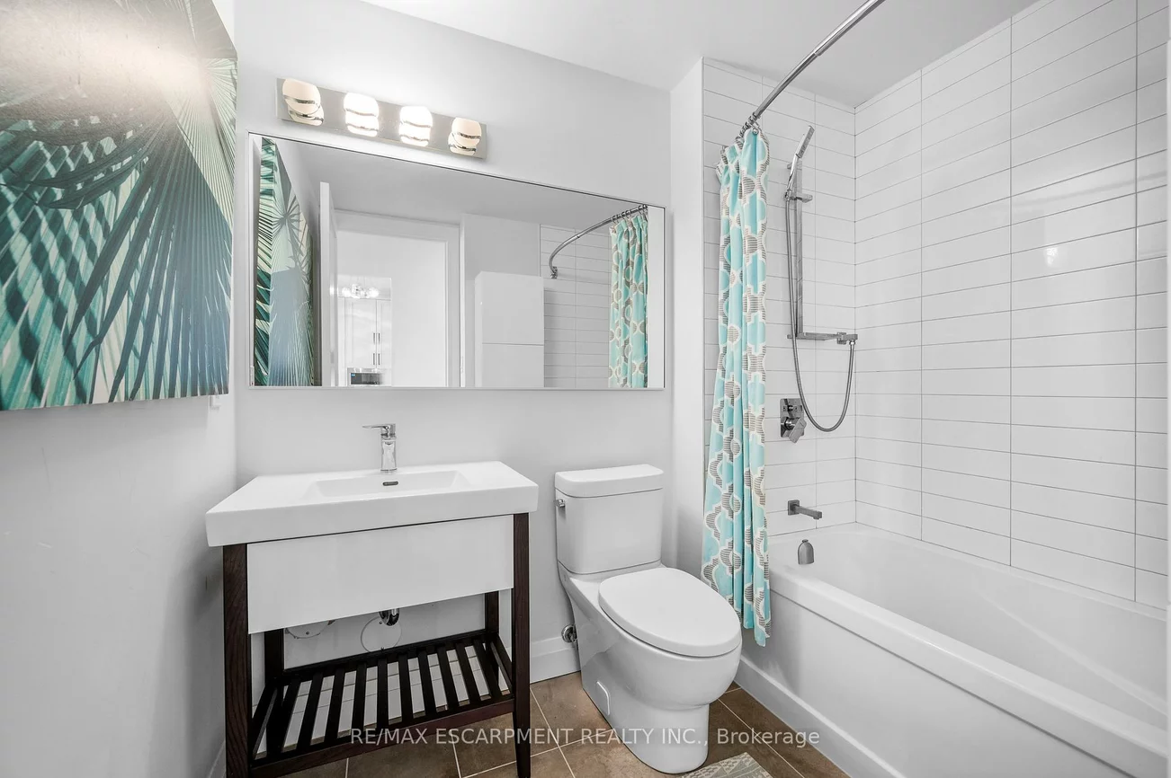 2511, Lakeshore, 1001 - BR Bronte, Oakville