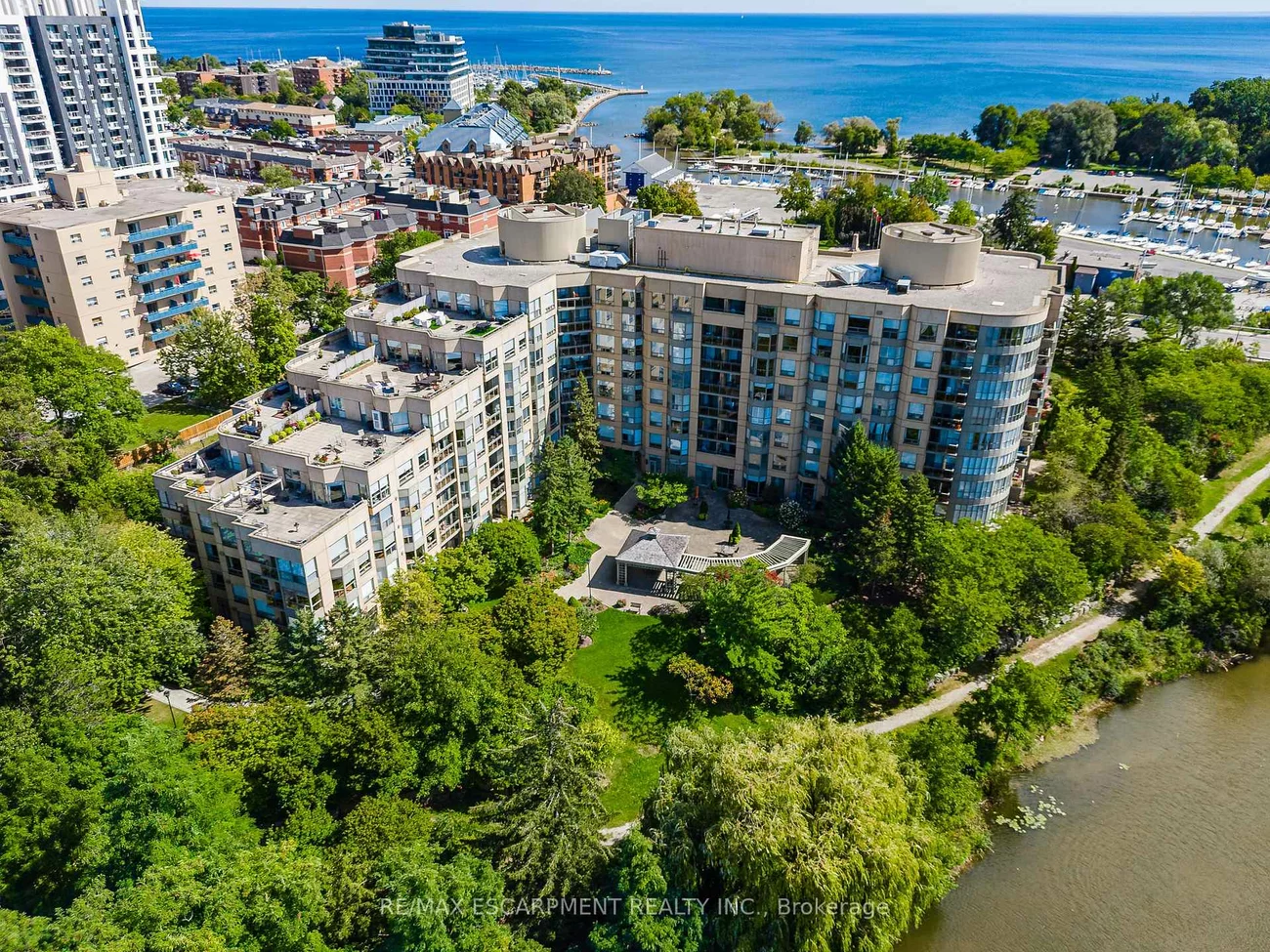 2511, Lakeshore, 1001 - BR Bronte, Oakville