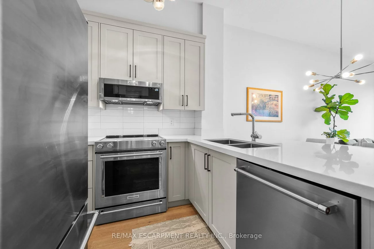 2511, Lakeshore, 1001 - BR Bronte, Oakville