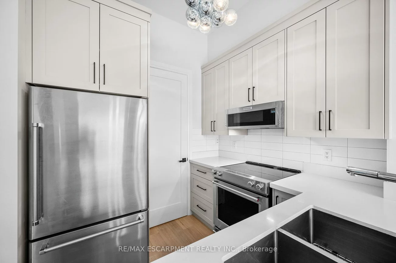 2511, Lakeshore, 1001 - BR Bronte, Oakville