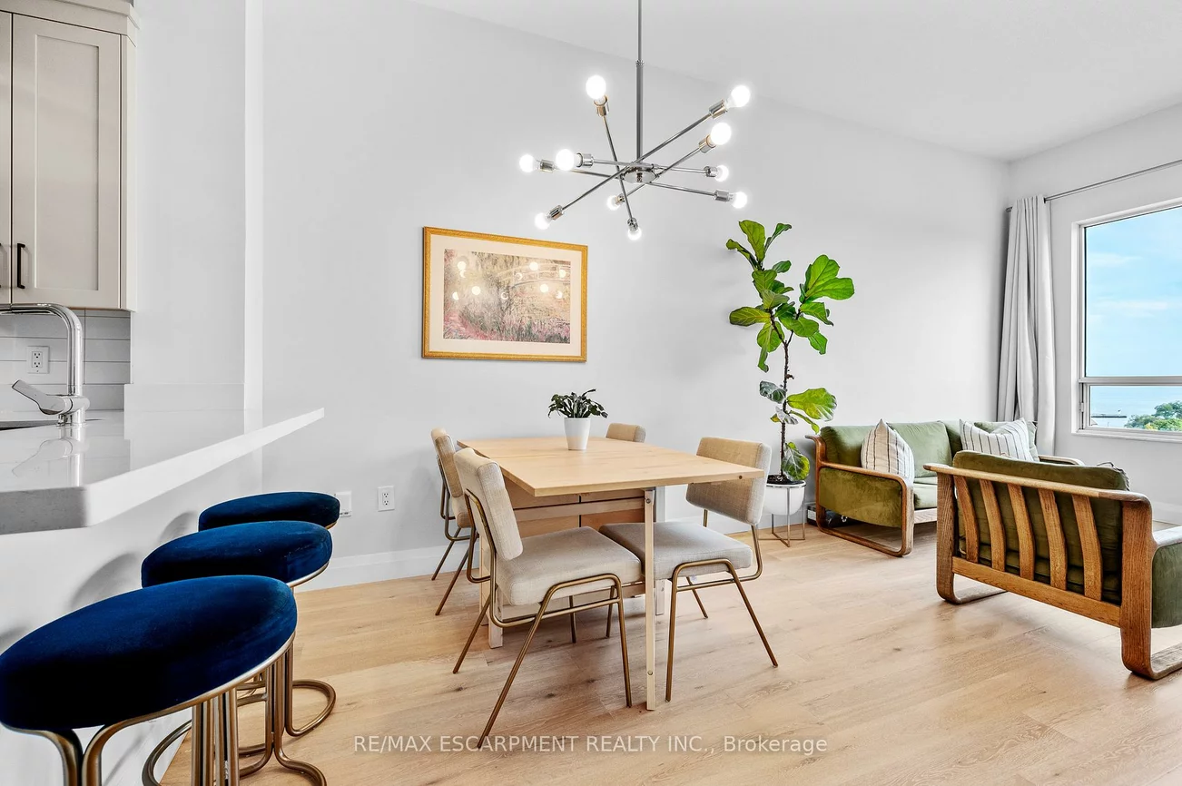 2511, Lakeshore, 1001 - BR Bronte, Oakville