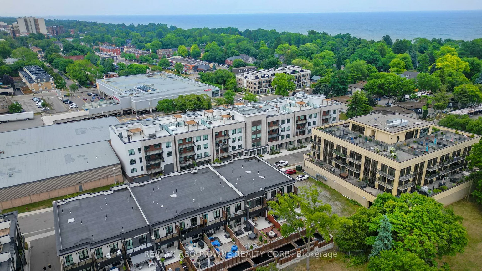 123, MAURICE, 1002 - CO Central, Oakville