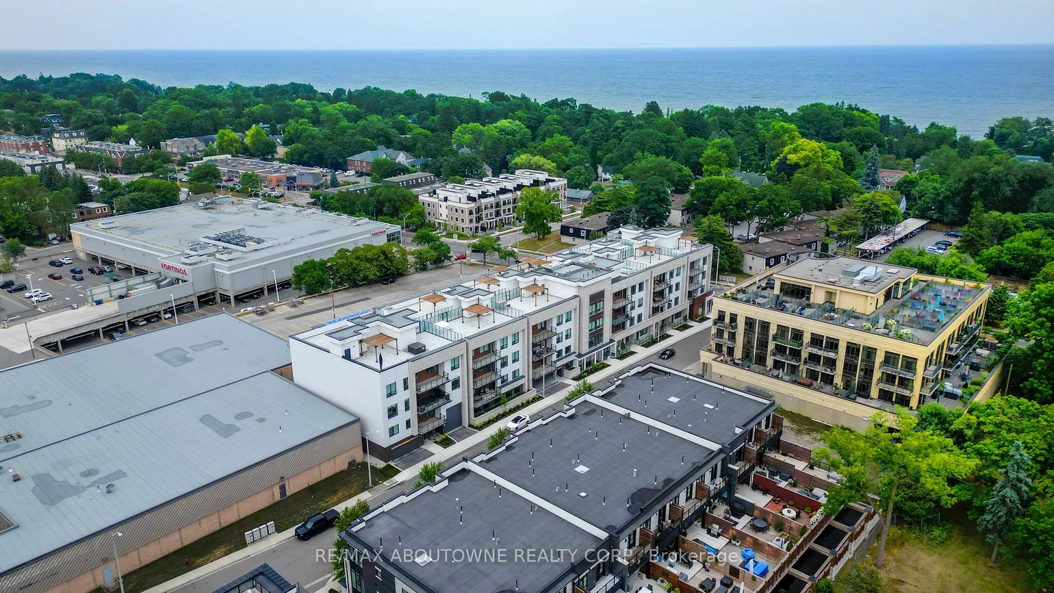 123, MAURICE, 1002 - CO Central, Oakville