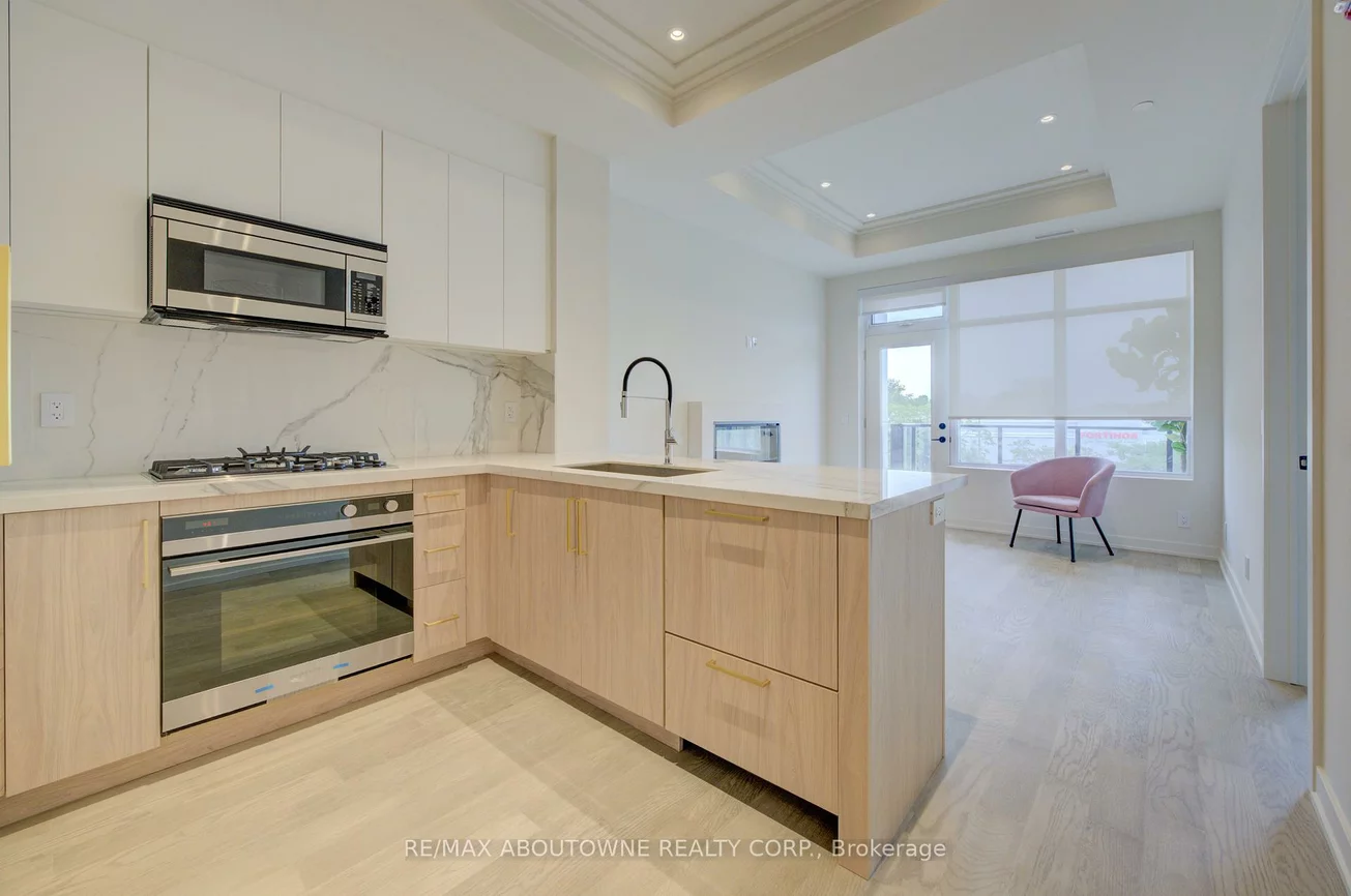 123, MAURICE, 1002 - CO Central, Oakville