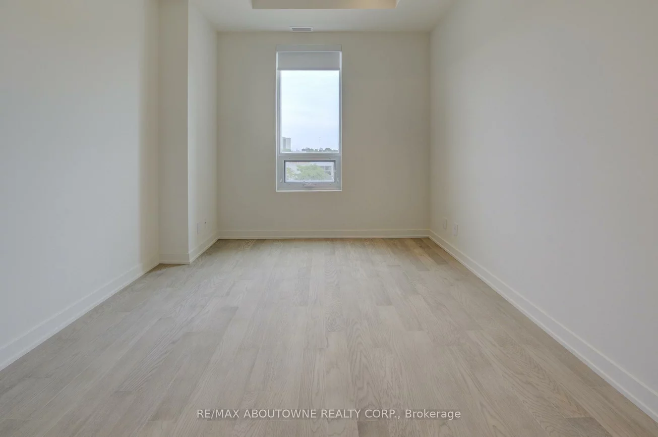 123, MAURICE, 1002 - CO Central, Oakville