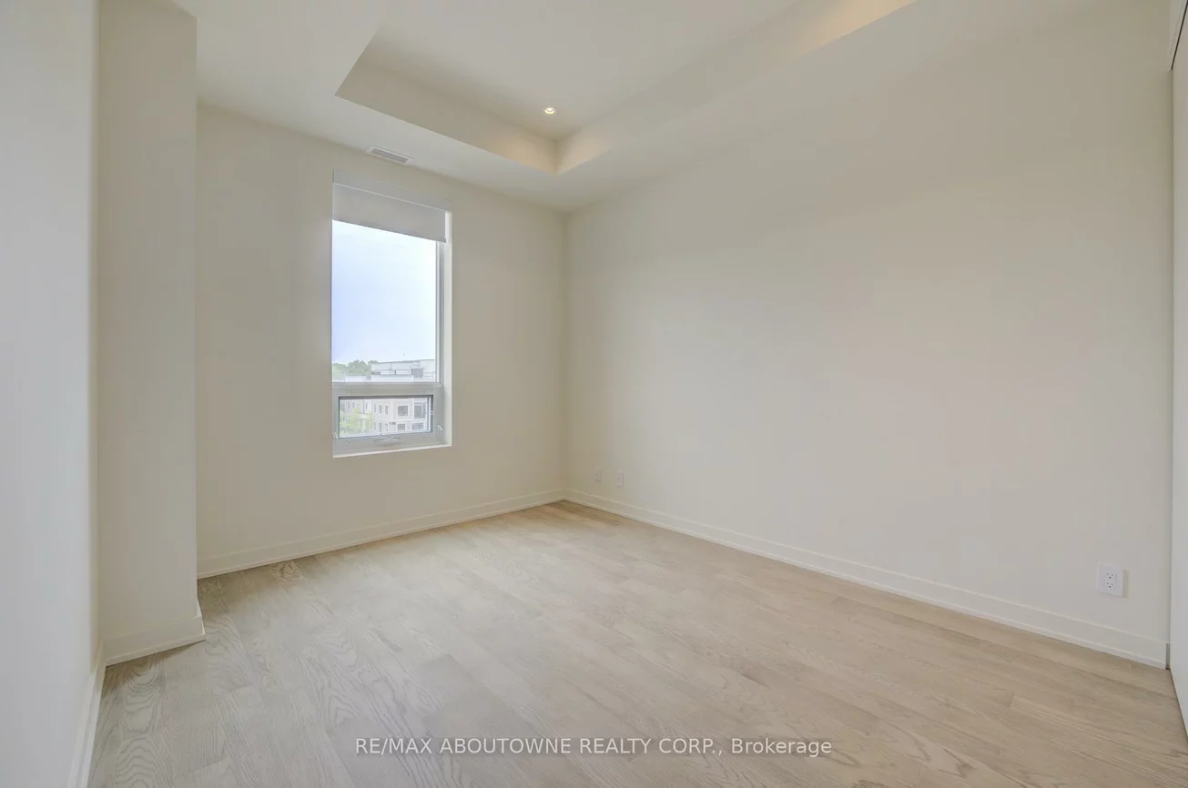 123, MAURICE, 1002 - CO Central, Oakville