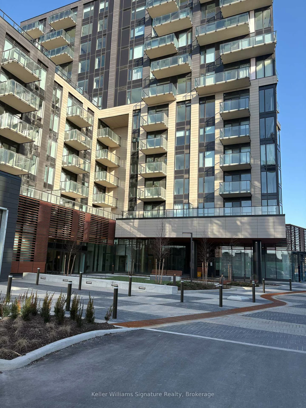 1415, Dundas, 1010 - JM Joshua Meadows, Oakville