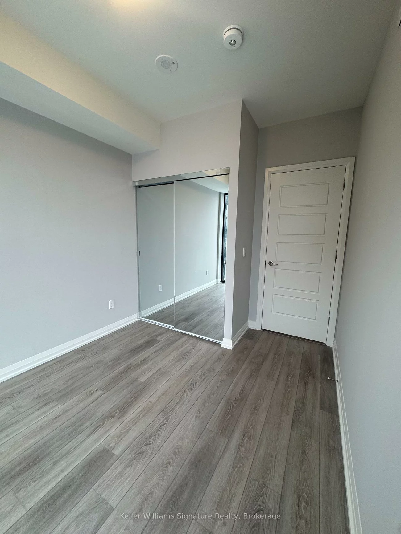 1415, Dundas, 1010 - JM Joshua Meadows, Oakville