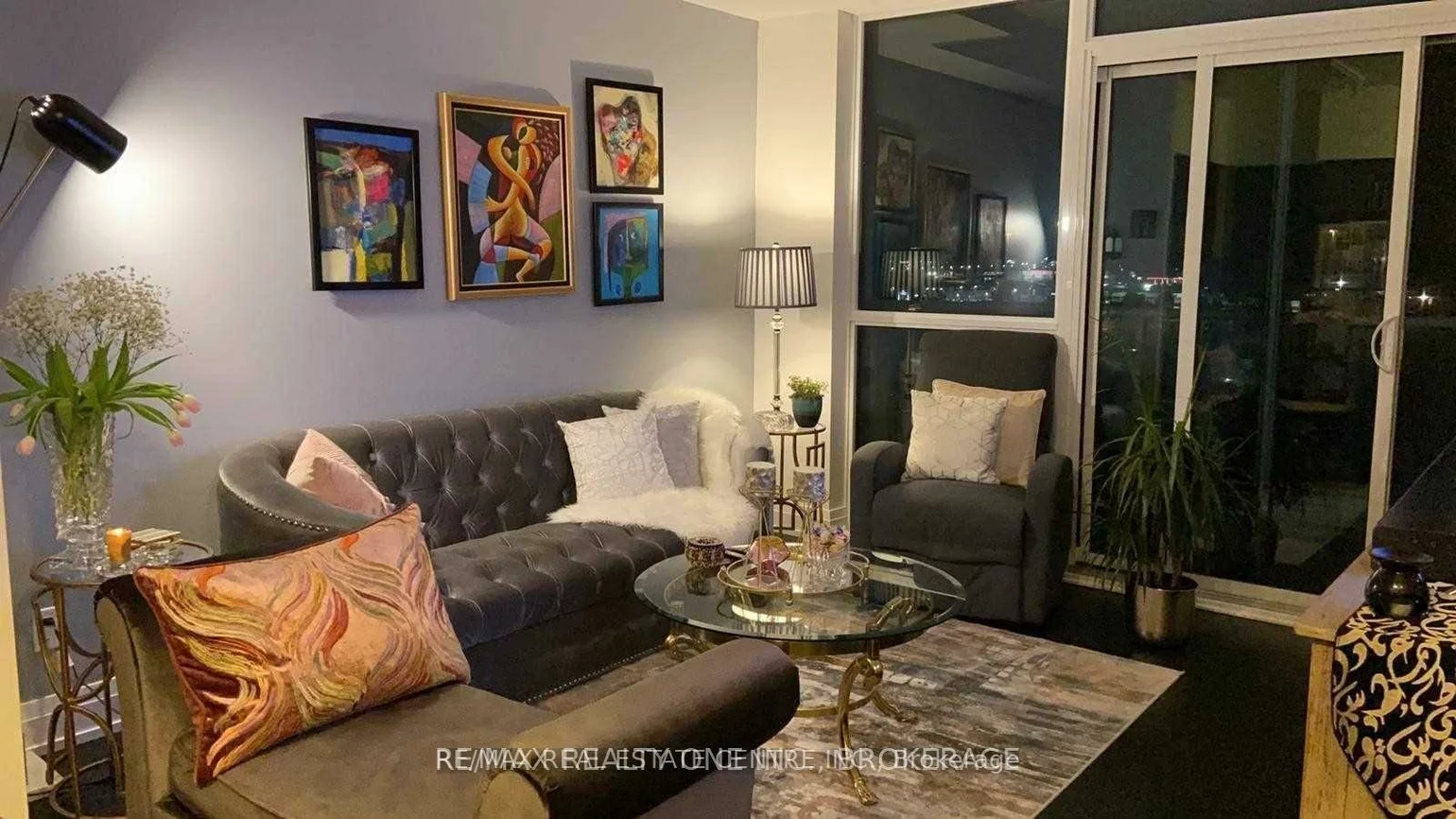 65, Speers, 1002 - CO Central, Oakville