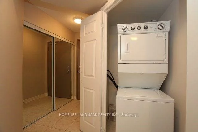 2325, Central Park, 1015 - RO River Oaks, Oakville