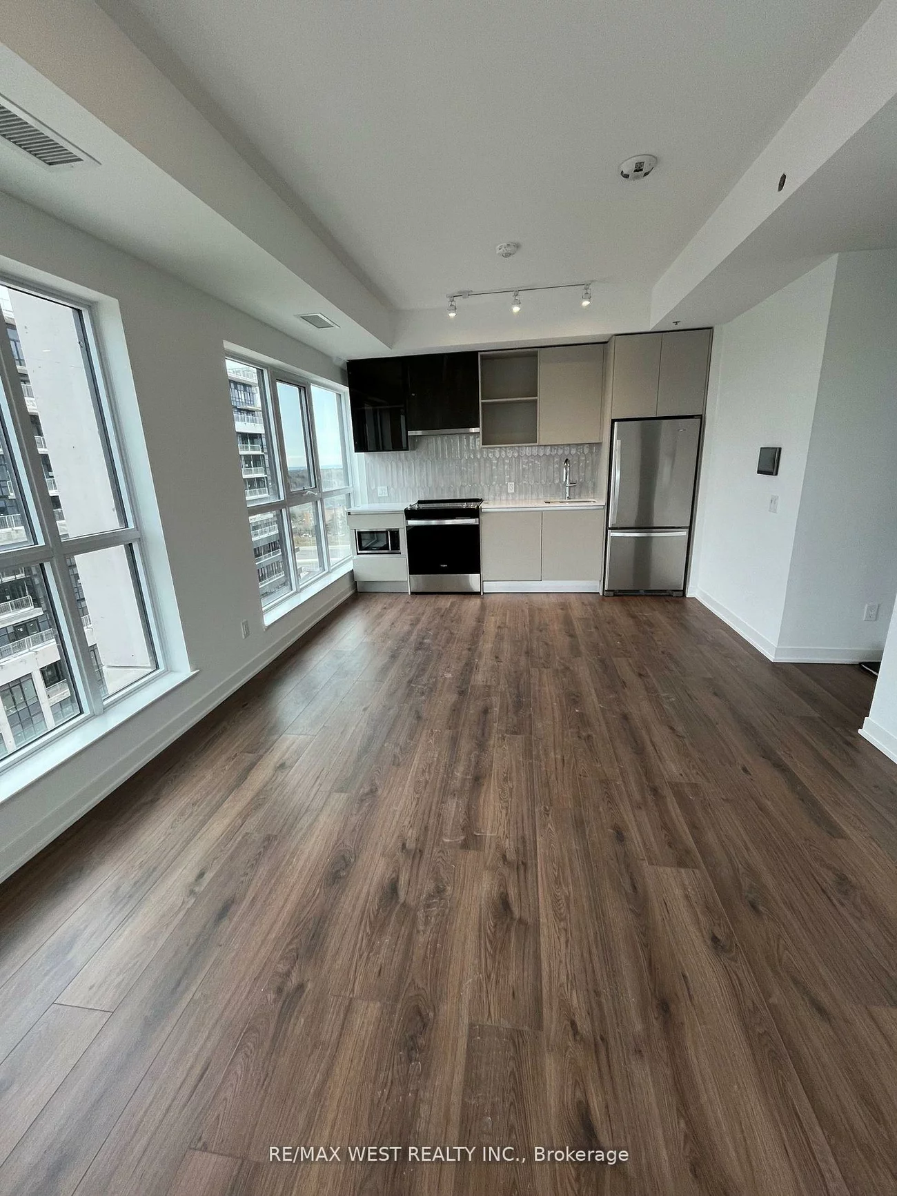 405, Dundas, 1008 - GO Glenorchy, Oakville