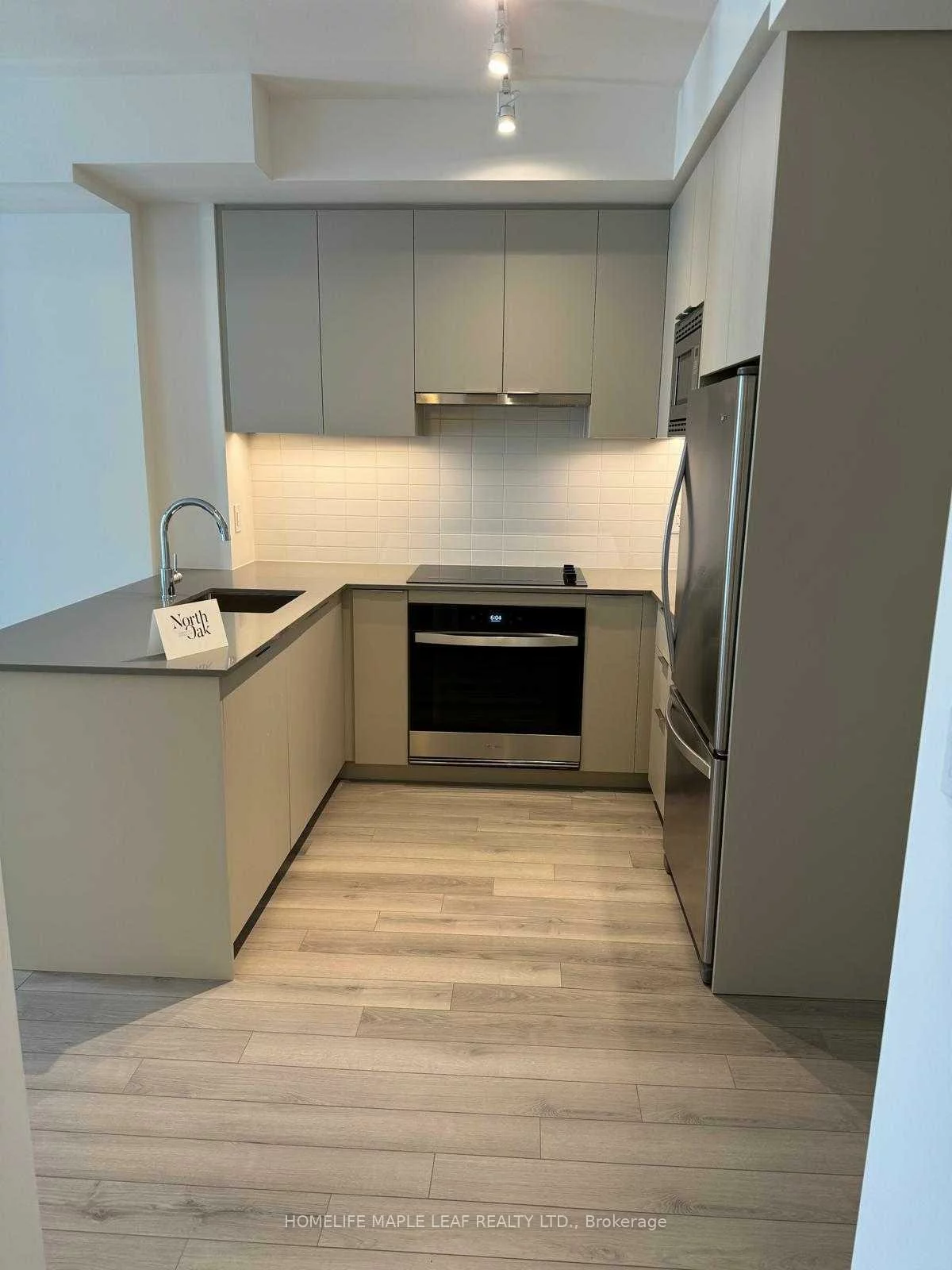 3079, TRAFALGAR, 1010 - JM Joshua Meadows, Oakville