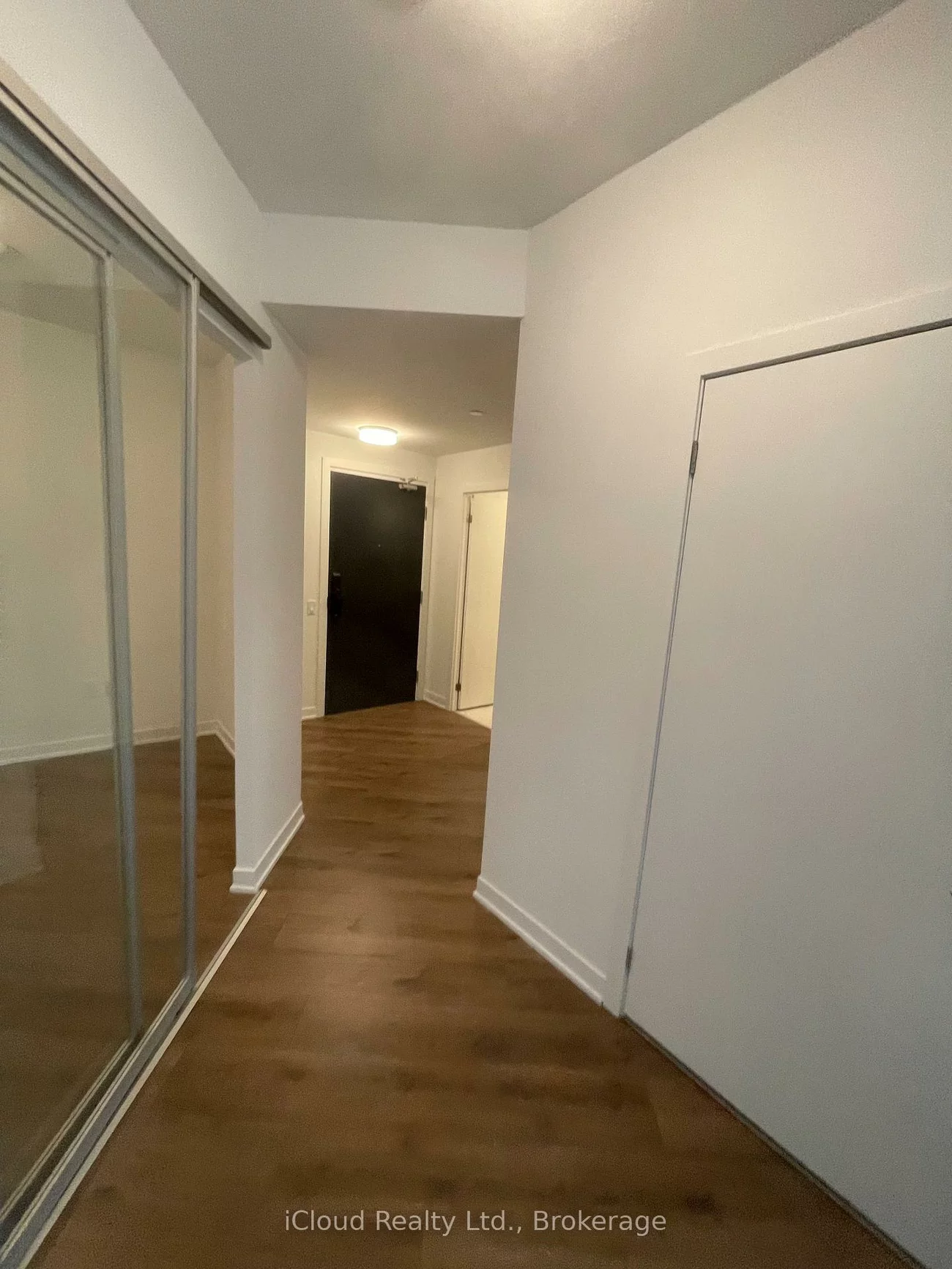 395, Dundas, 1008 - GO Glenorchy, Oakville