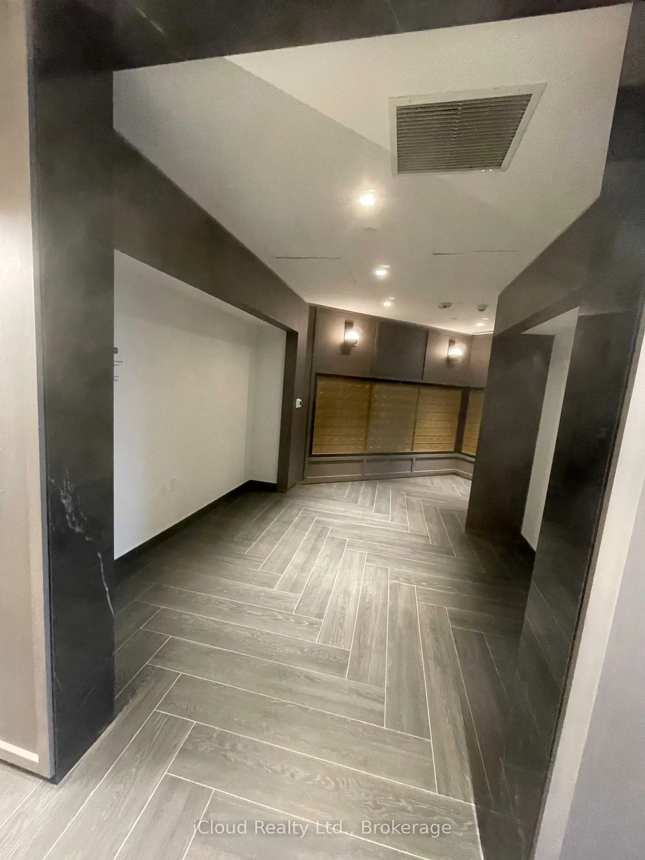 395, Dundas, 1008 - GO Glenorchy, Oakville