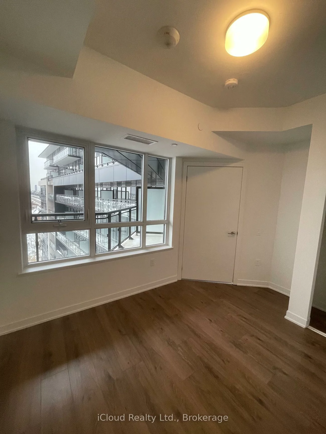 395, Dundas, 1008 - GO Glenorchy, Oakville