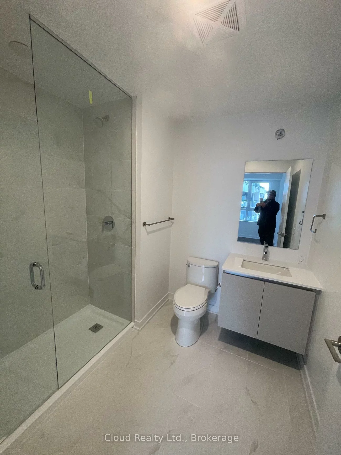 395, Dundas, 1008 - GO Glenorchy, Oakville