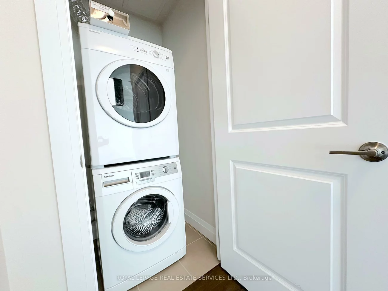 2333, Taunton, 1015 - RO River Oaks, Oakville