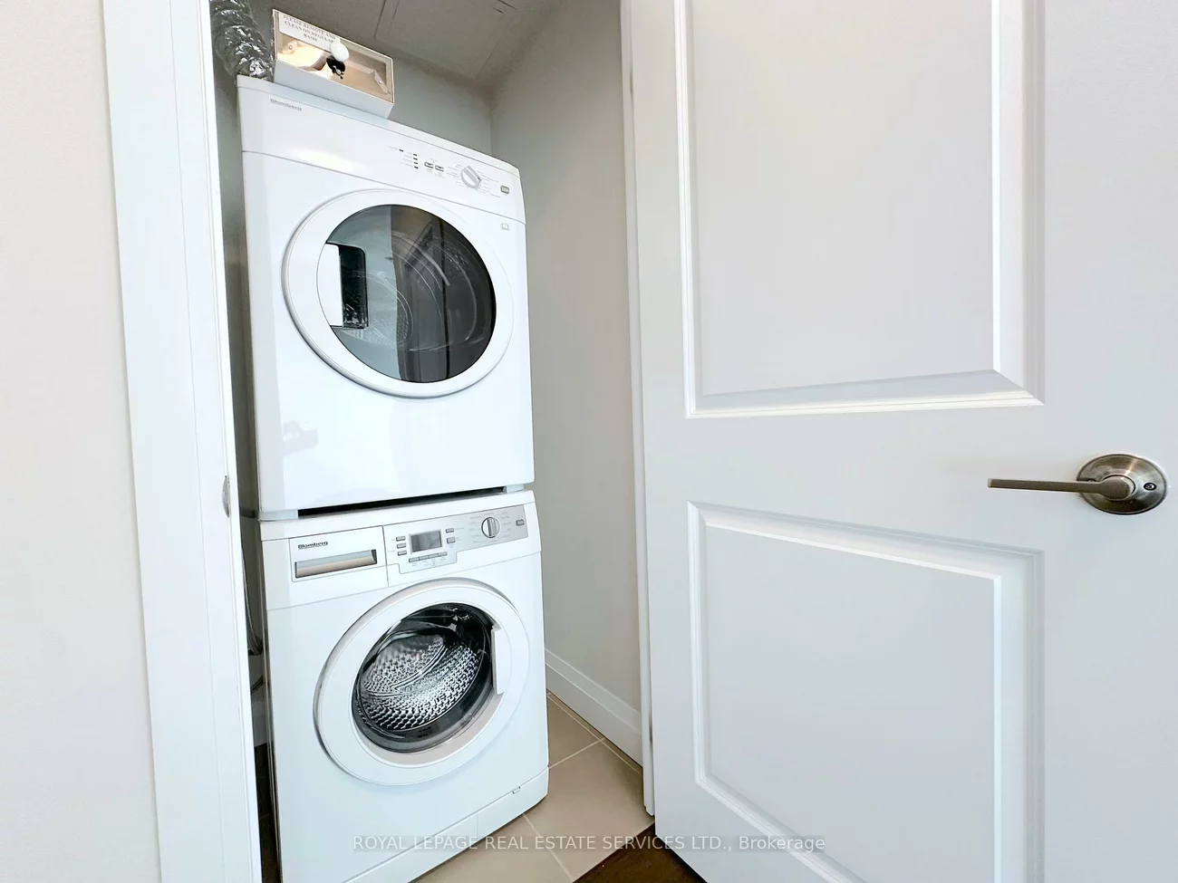 2333, Taunton, 1015 - RO River Oaks, Oakville