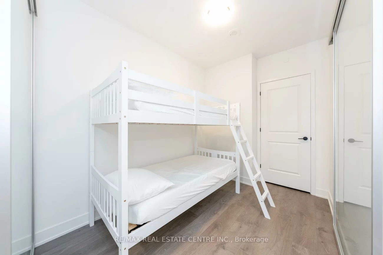 2343, Khalsa, 1022 - WT West Oak Trails, Oakville