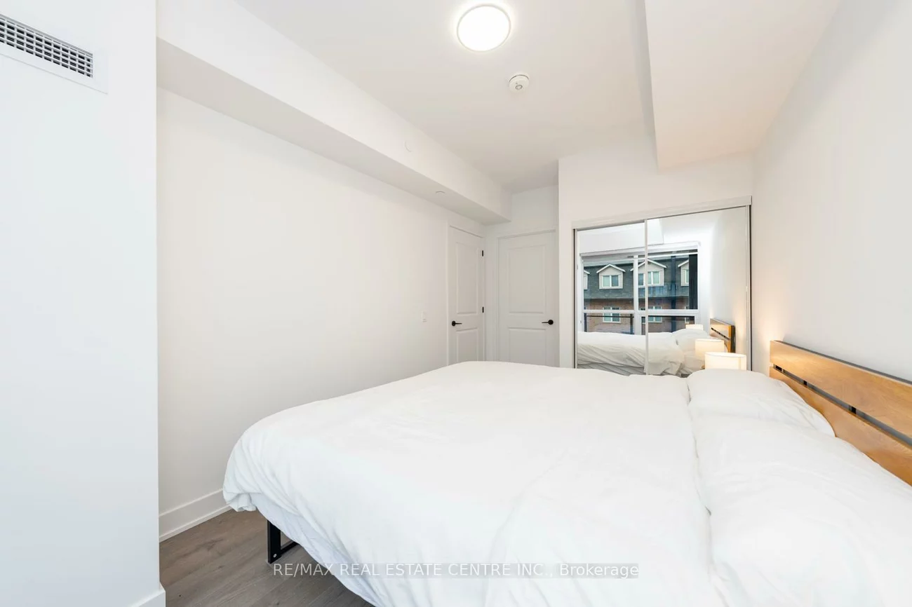 2343, Khalsa, 1022 - WT West Oak Trails, Oakville