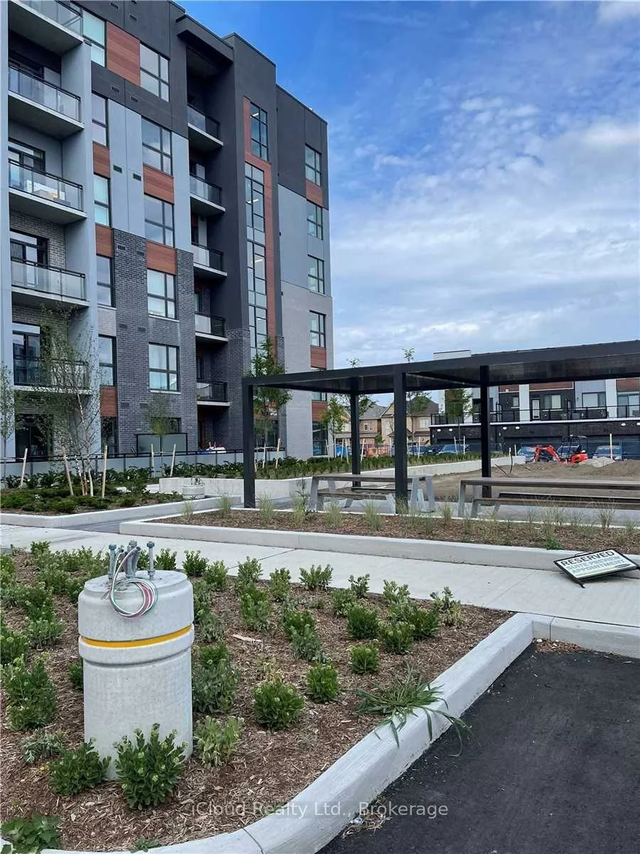 95, Dundas, 1008 - GO Glenorchy, Oakville