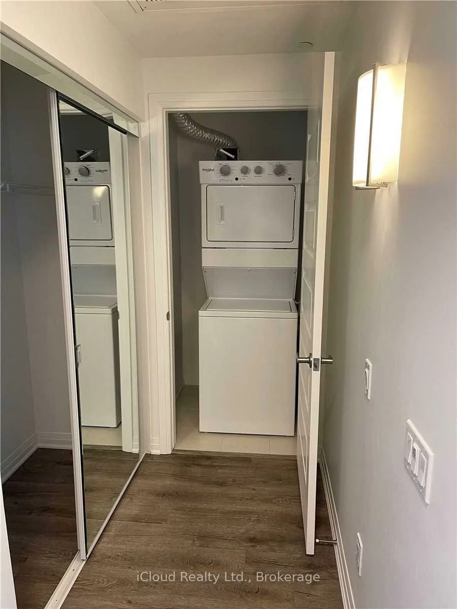 95, Dundas, 1008 - GO Glenorchy, Oakville