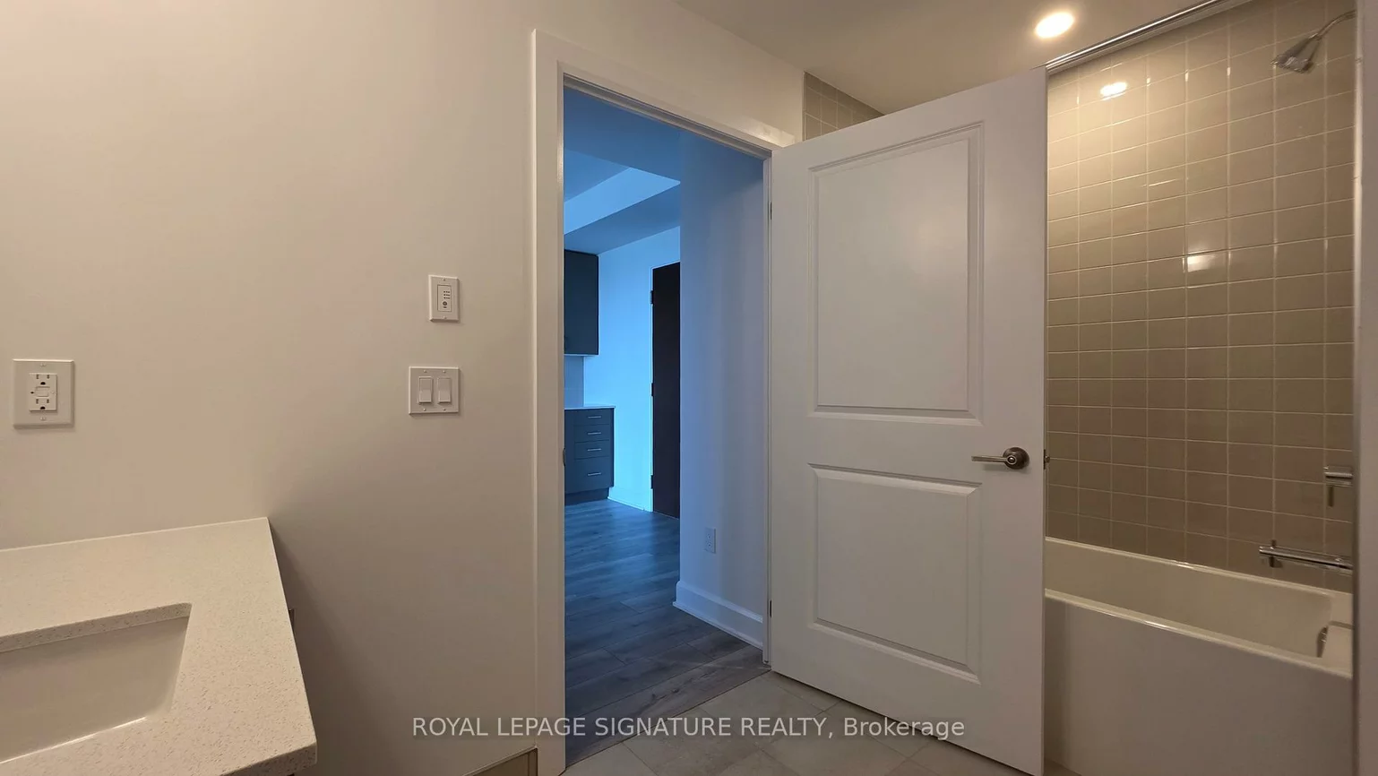 3240, William Coltson, 1040 - OA Rural Oakville, Oakville