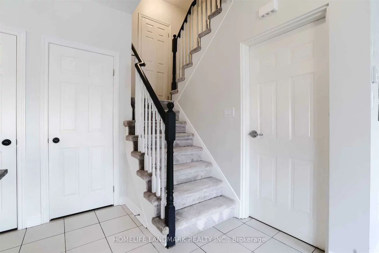 2420, Baronwood, 1019 - WM Westmount, Oakville
