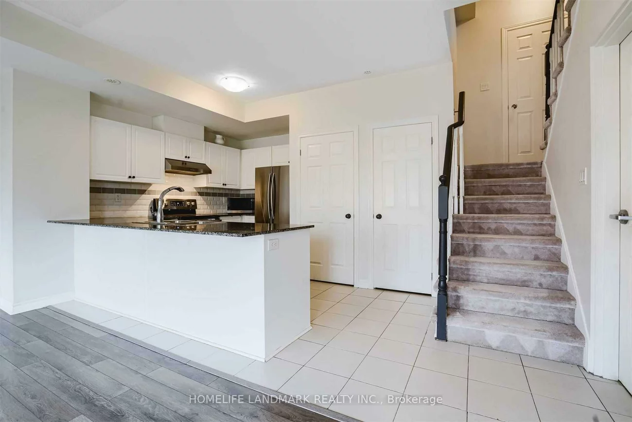 2420, Baronwood, 1019 - WM Westmount, Oakville