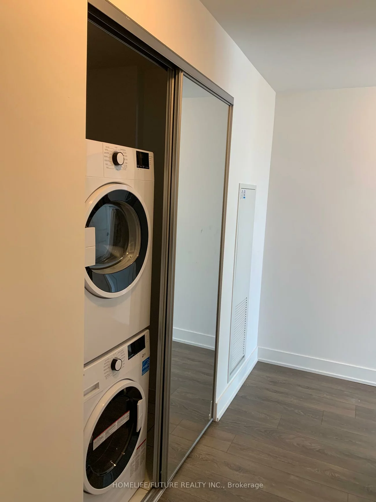 2485, Taunton, 1015 - RO River Oaks, Oakville