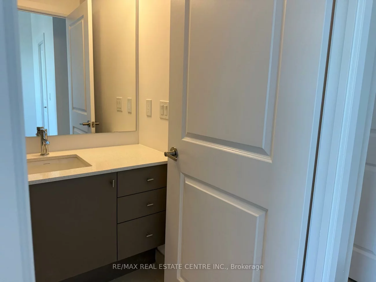 3240, William Coltson, 1010 - JM Joshua Meadows, Oakville