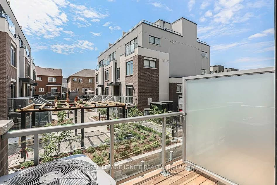 3058, Sixth, 1008 - GO Glenorchy, Oakville