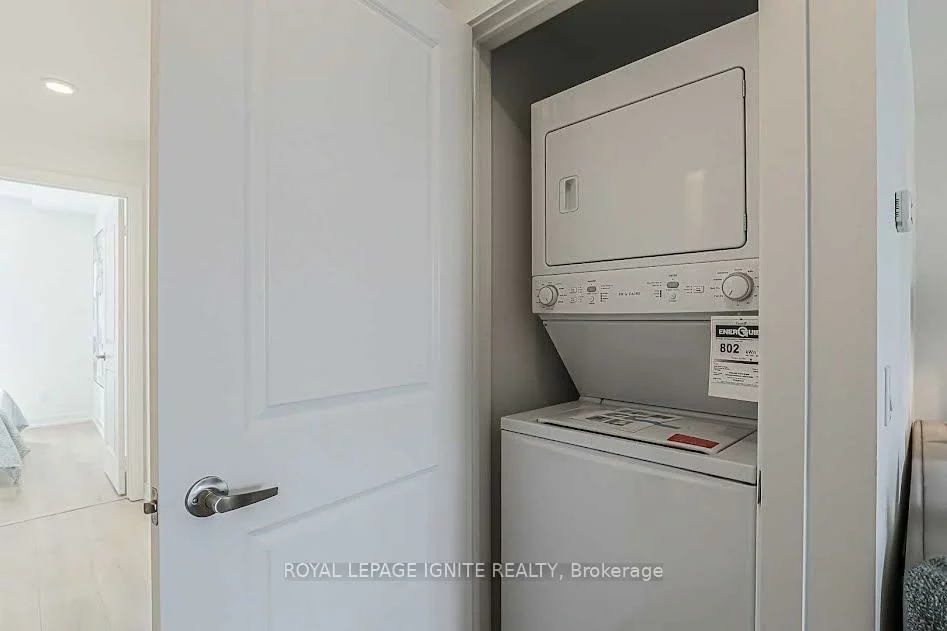 3058, Sixth, 1008 - GO Glenorchy, Oakville