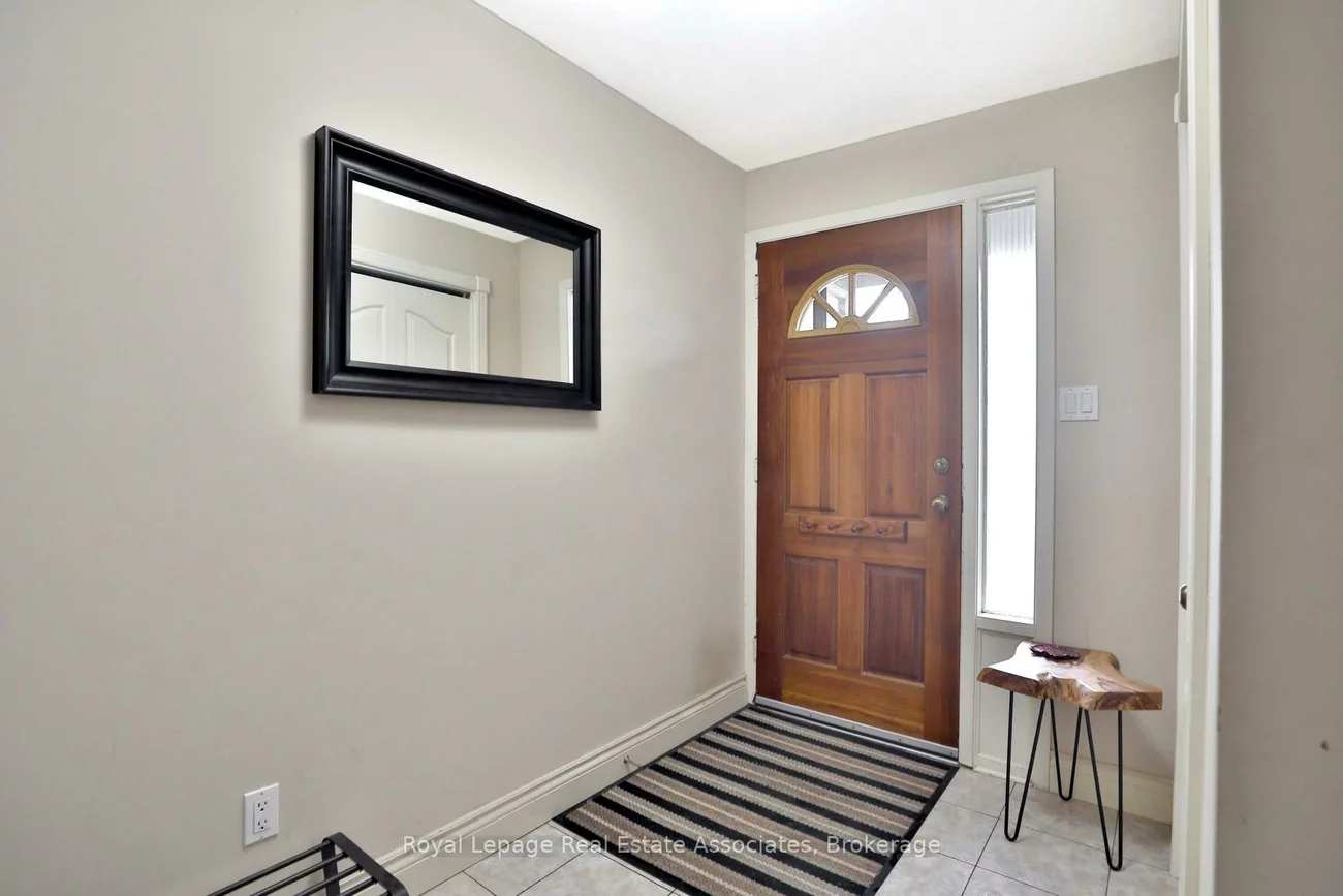 1270, Gainsborough, 1005 - FA Falgarwood, Oakville