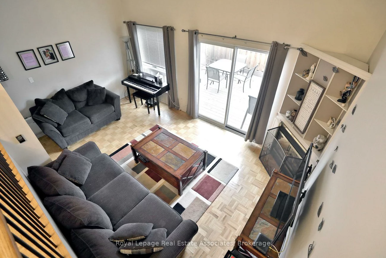 1270, Gainsborough, 1005 - FA Falgarwood, Oakville