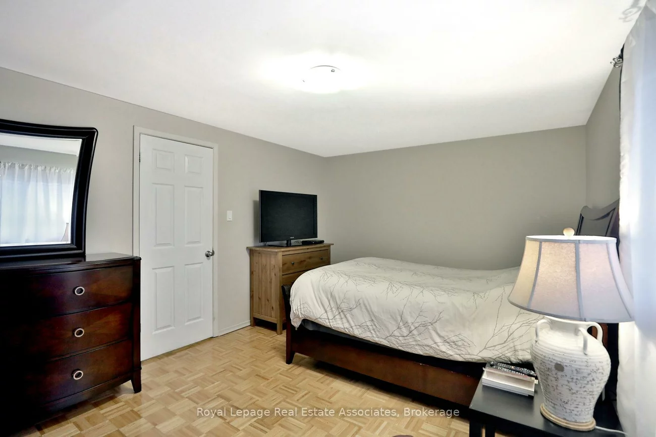 1270, Gainsborough, 1005 - FA Falgarwood, Oakville