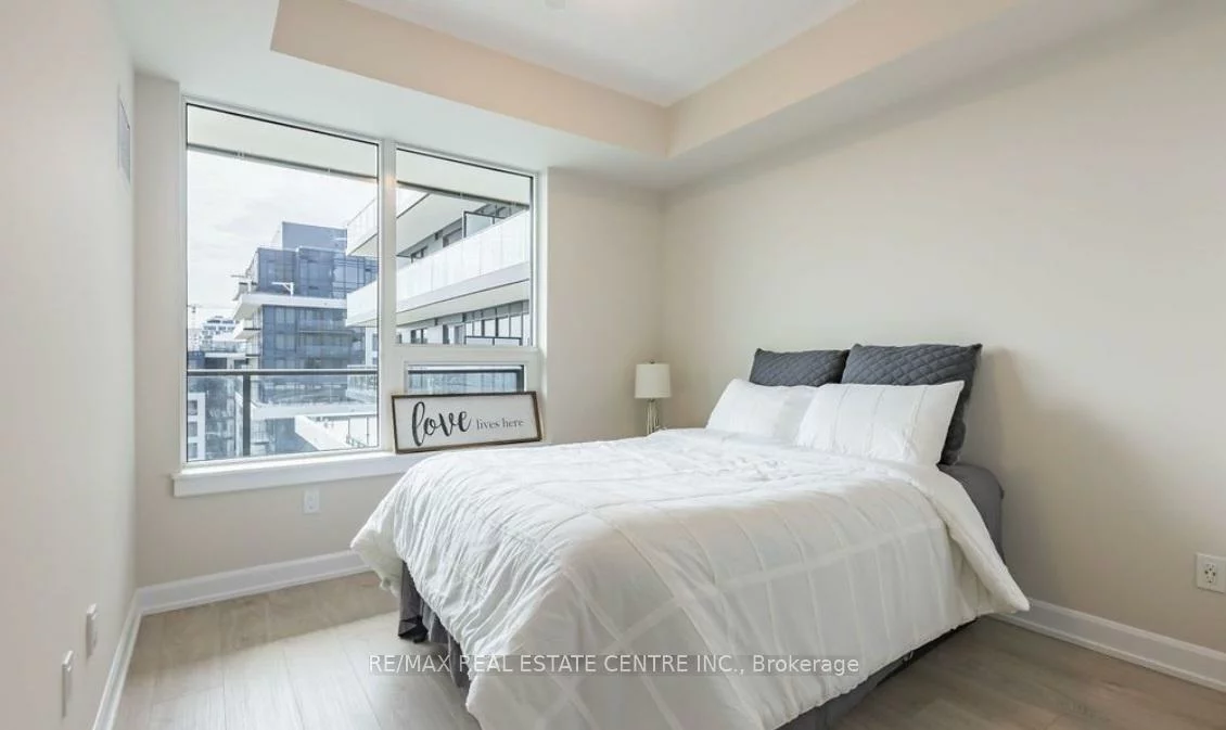 3220, William Coltson, 1010 - JM Joshua Meadows, Oakville